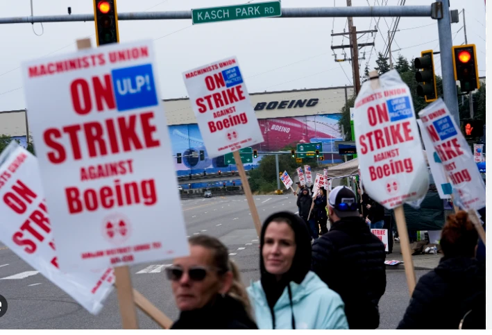 Boeing workers reject contract, extend strike