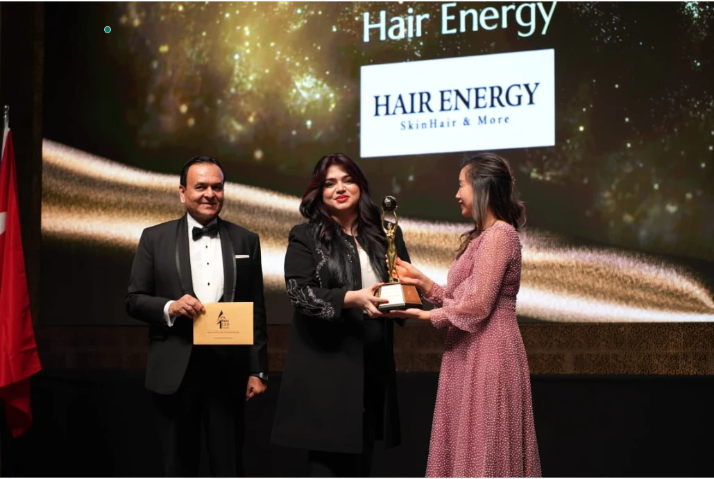 Ayesha Sohaib wins Burj Award, elevates Pakistan in global beauty industry