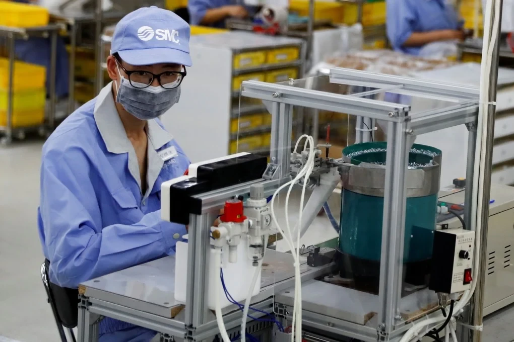 China's second-generation factory owners go digital to combat challenges