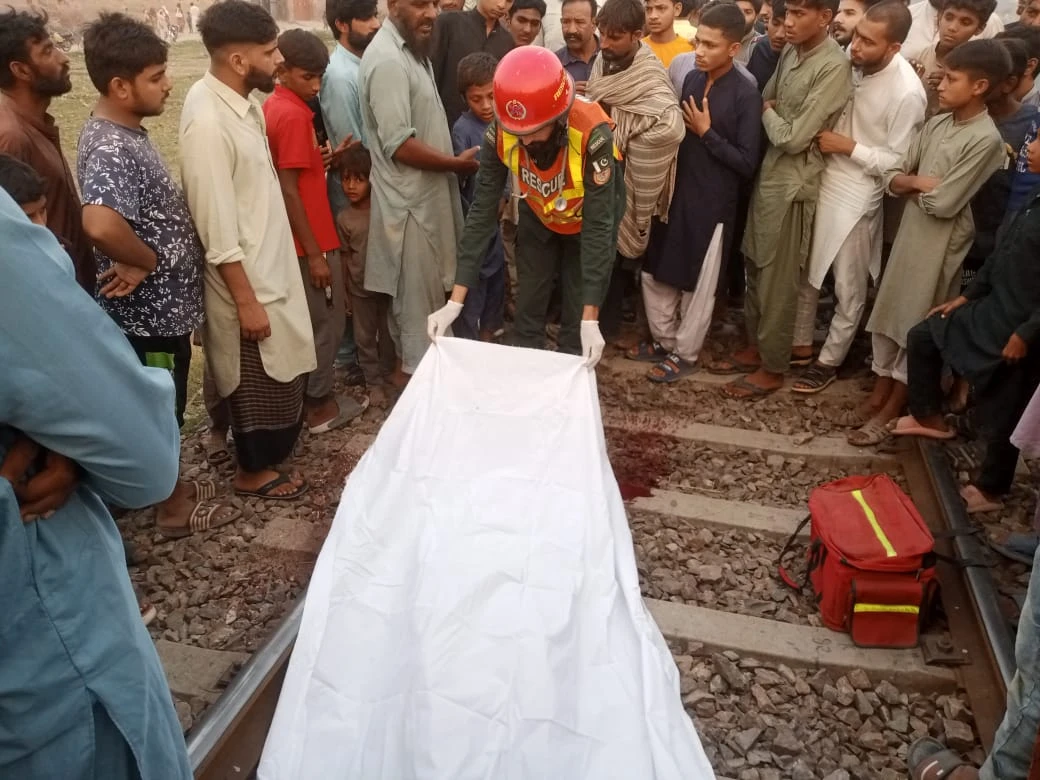 Young man fatally struck by train in Khanqah Dogran