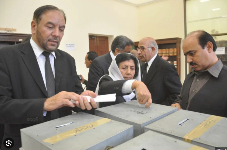 Voting underway in Supreme Court Bar Association elections