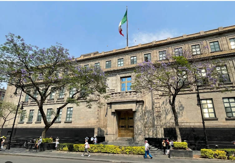 Mexico Supreme Court judges resign after judicial reforms