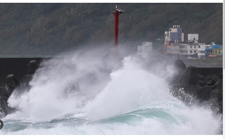 Taiwan shuts offices, schools as Super Typhoon Kong-rey nears