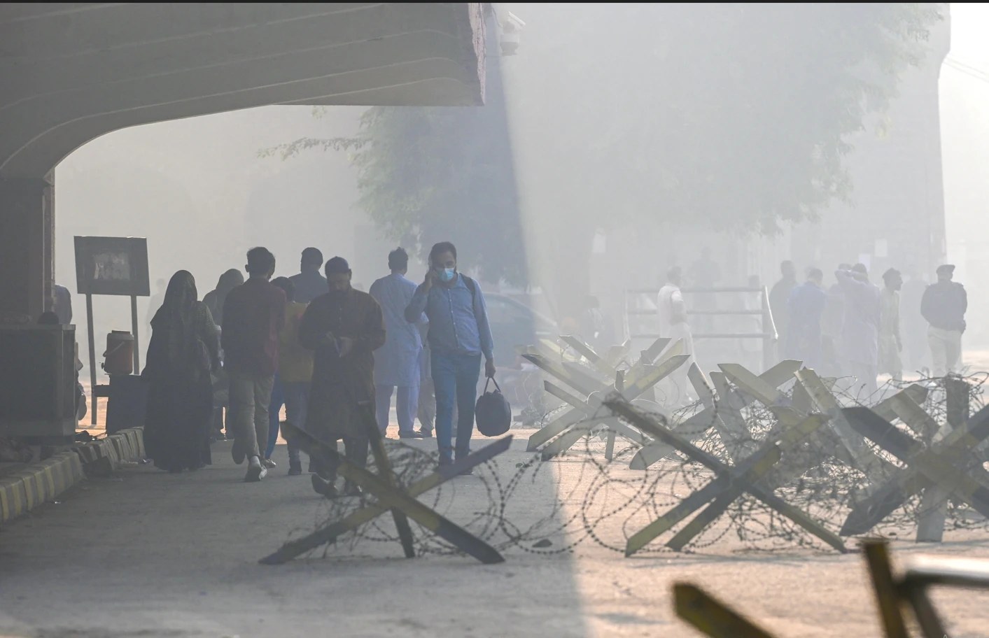 Pollution level in Lahore recorded 80 times more than WHO limit