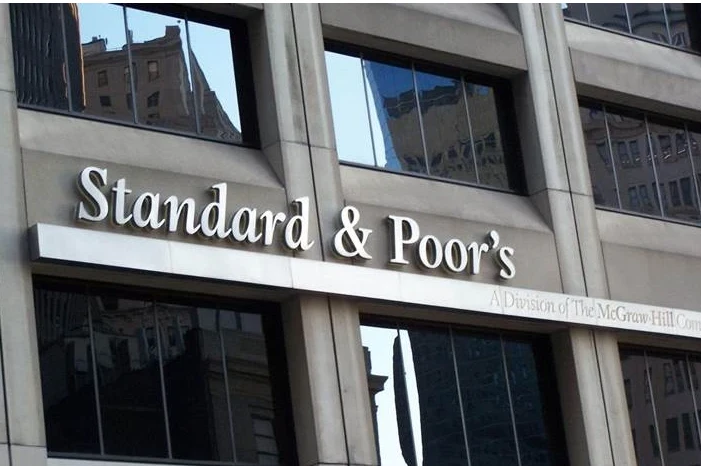 S&P upgrades Turkey's credit rating to BB-