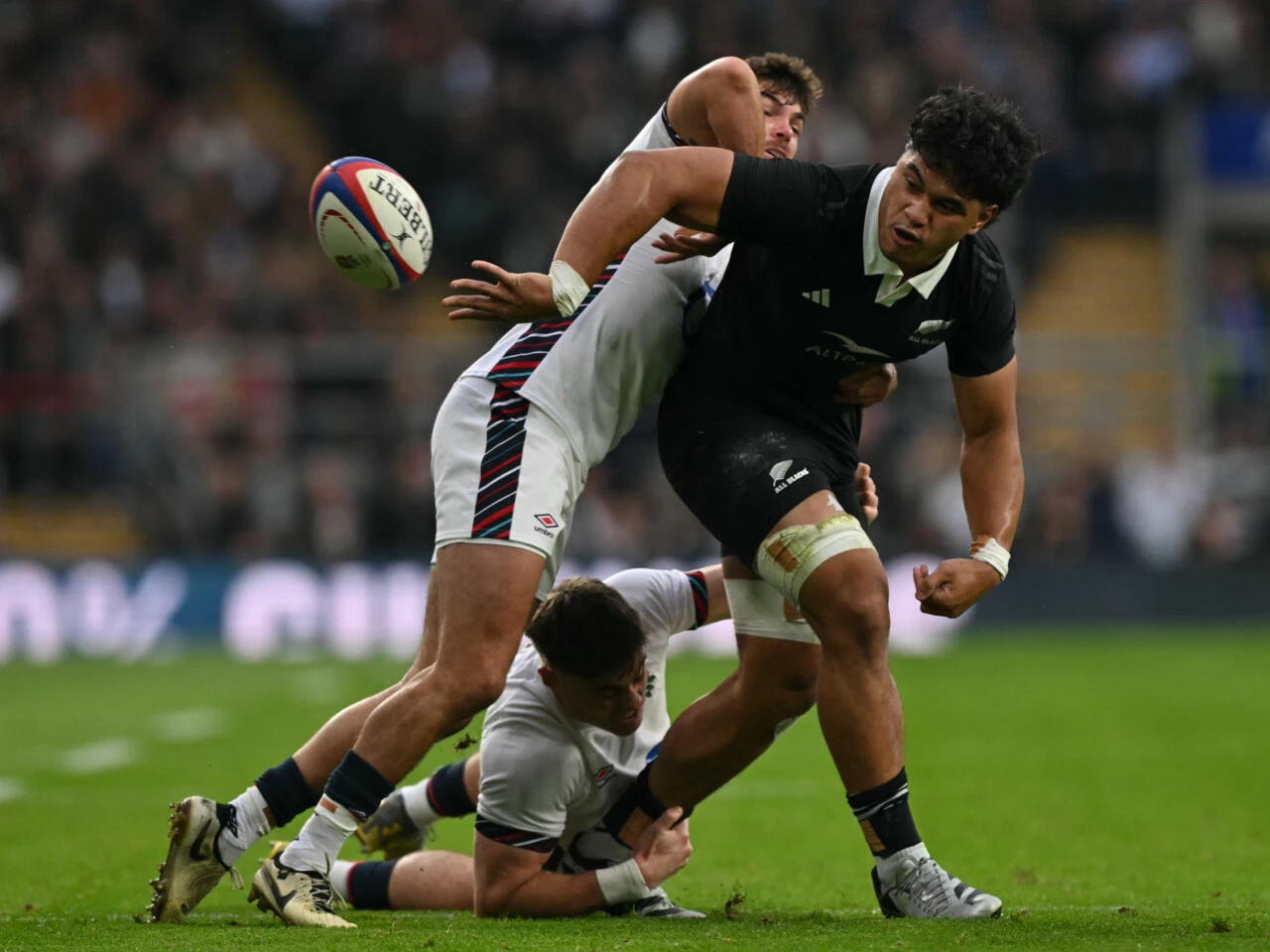 All Black Sititi downplays Savea comparisons after impressive showing