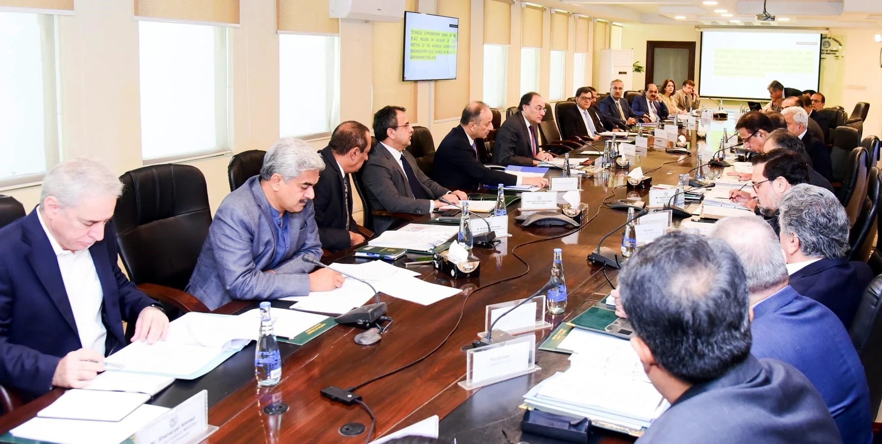 ECC makes key decisions at meeting with Finance Minister Aurangzeb in chair