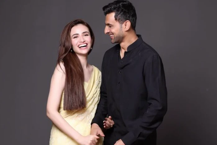 ‘Handsome’ Shoaib Malik and Sana Javed dive into dream dinner date