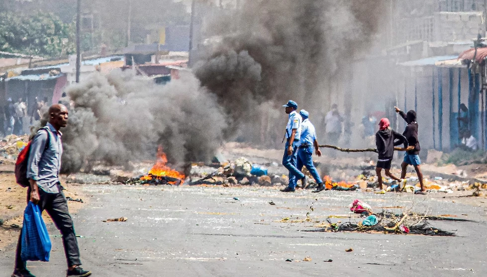 Mozambique election violence leaves at least 30 dead, HRW reports