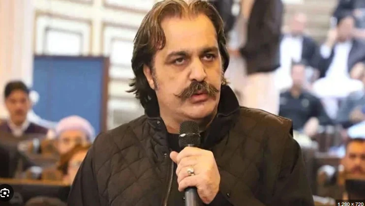 PTI workers shout slogans against KP CM Gandapur