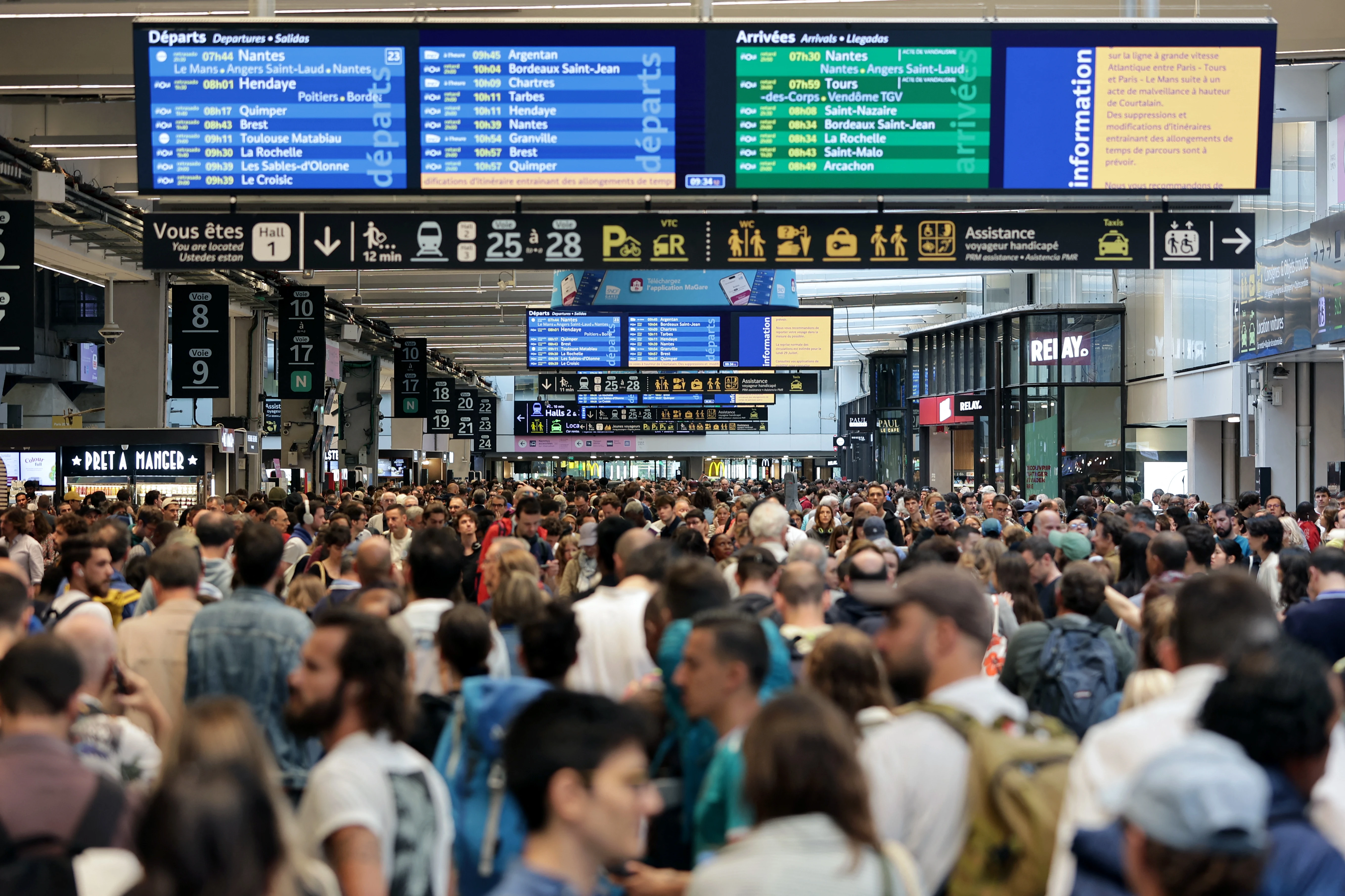 French rail unions call for indefinite strike amid Fret SNCF restructuring dispute