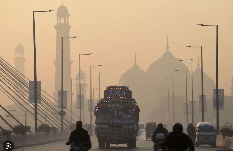 With AQI recorded at 688 Lahore again ranked as world’s most polluted city