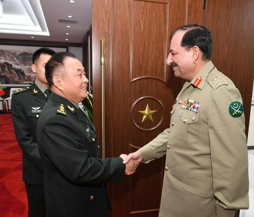 Lt Gen Avais Dastgir calls on Chinese commander Gen Li Qiaoming