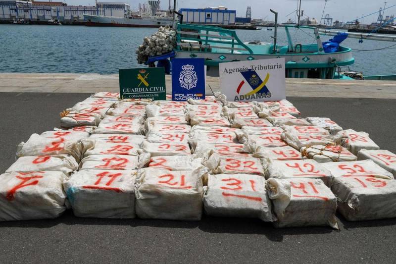 Spain seizes four tonnes of cocaine off Canaries