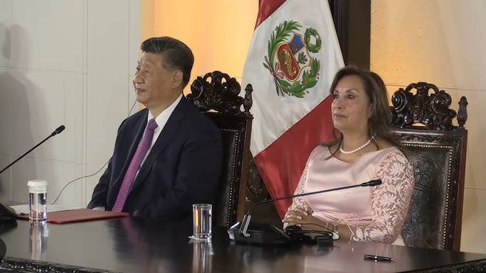 Xi inaugurates South America's first Chinese-funded port in Peru