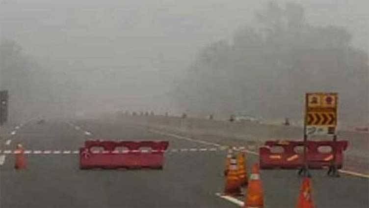 Motorways closed across Punjab due to dense fog and smog