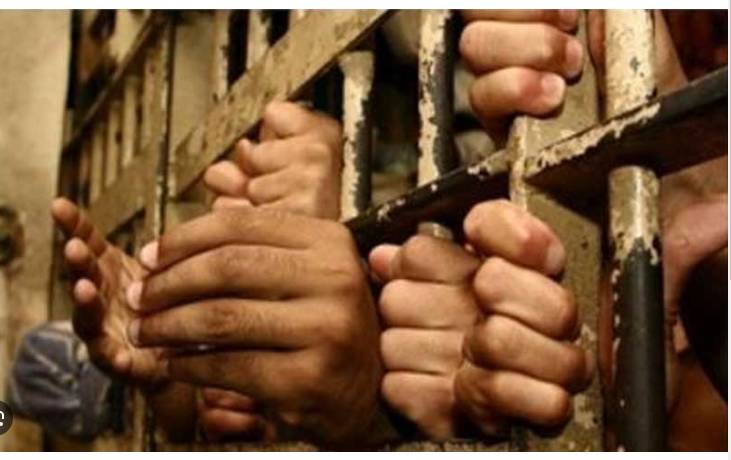 India to bail long-term prisoners awaiting trial