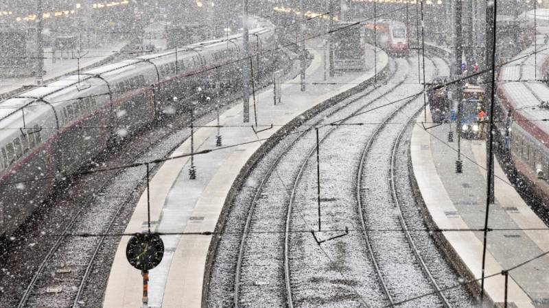 Storms bring misery and travel chaos to Ireland, France, UK