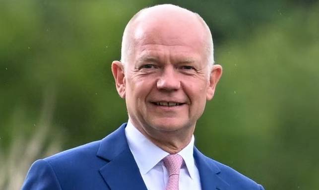 William Hague elected new Oxford chancellor