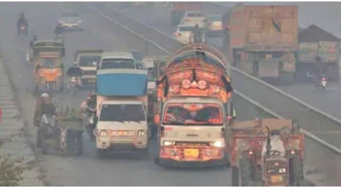 Entry of heavy vehicles banned in Lahore for three days