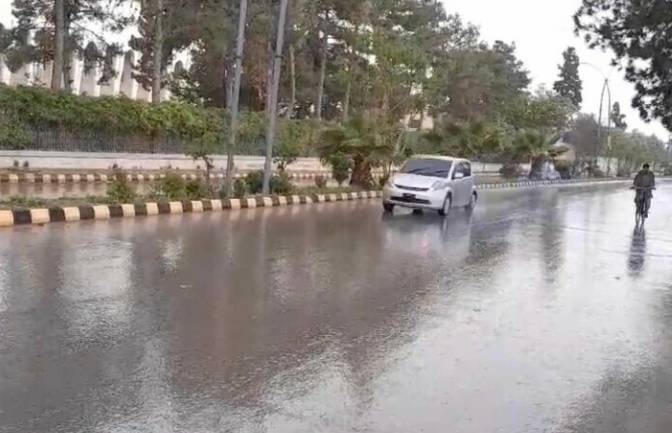 Several Balochistan cities receive rain