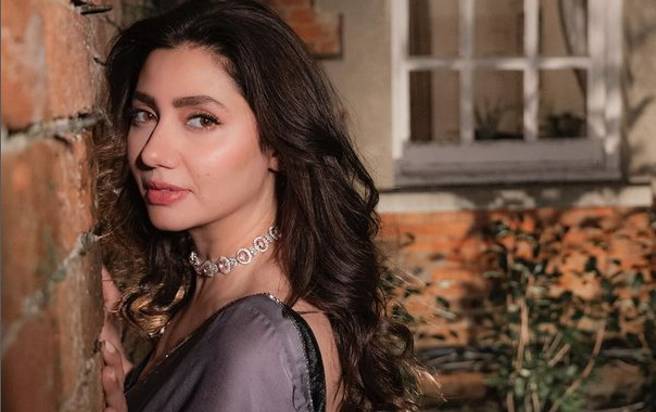 ‘Who cares’: Mahira Khan hits back after repeating saree in two events