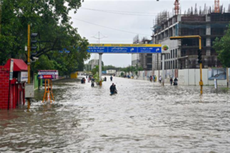 Three killed as Cyclone Fengal pummels India's south