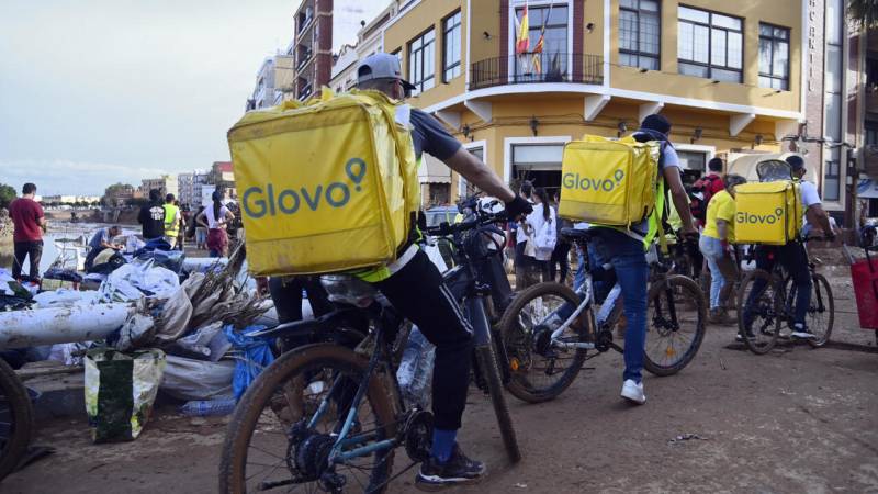 Delivery firm Glovo riders in Spain to become employees