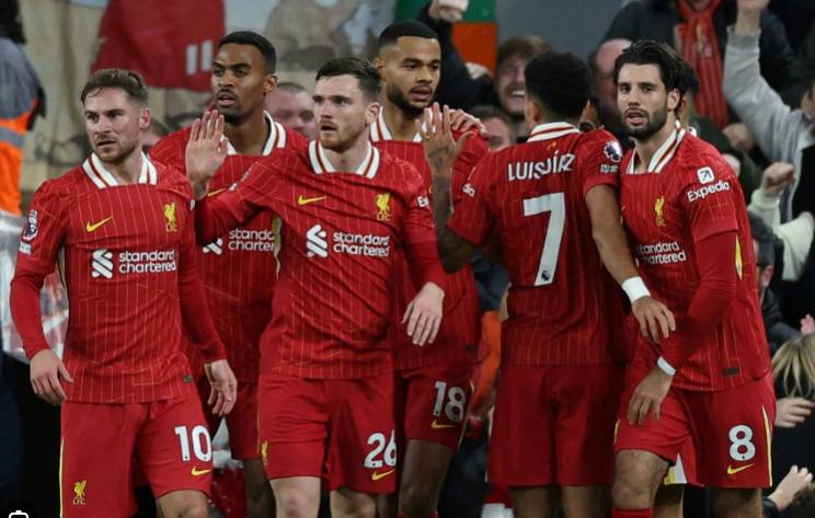 Liverpool flip script on Man City to take commanding Premier League lead