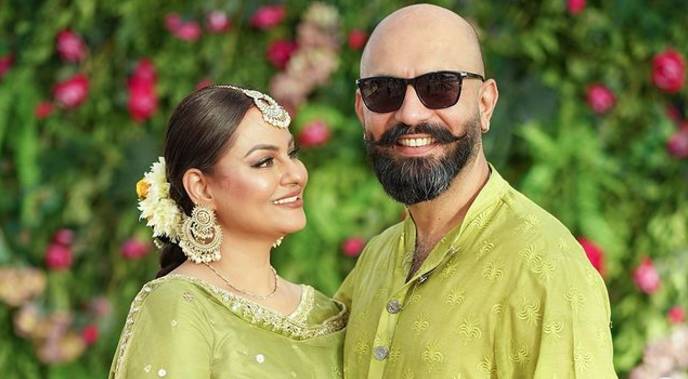 Juvaria Abbasi photoshoot with husband from a wedding