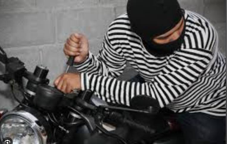 Father-son duo arrested for stealing motorcycles in Gujranwala