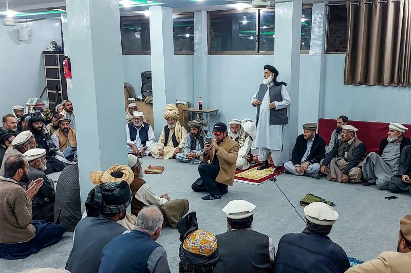 Consensus eludes as Kurram peace jirga meets for 9th consecutive day