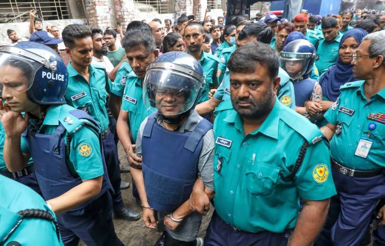 Bangladesh inquiry recommends feared police unit shut