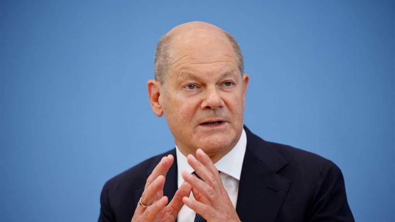 Scholz calls for Germany needs 'massive' investment, especially in defence