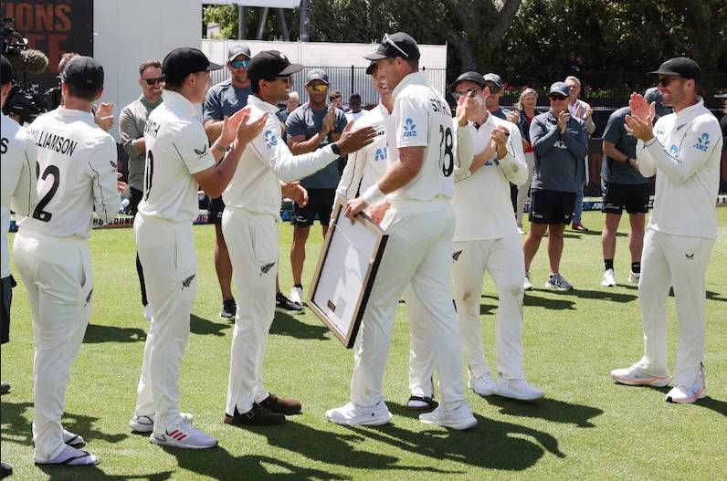 New Zealand crush England to send Southee out on a high