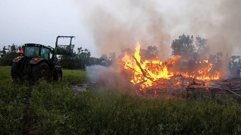 Father, son electrocuted in Ehsanpur cattle yard fire