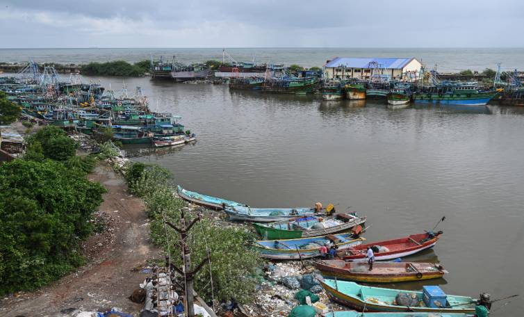 Storm fears overshadow India coast decades after tsunami