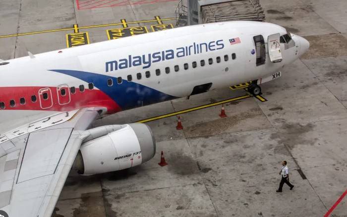 Malaysia agrees to resume search for missing MH370 plane