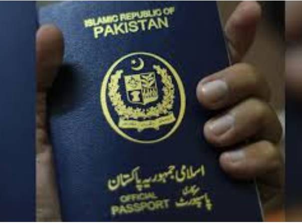 Passports of 4,700 Pakistanis imprisoned in UAE jails blocked