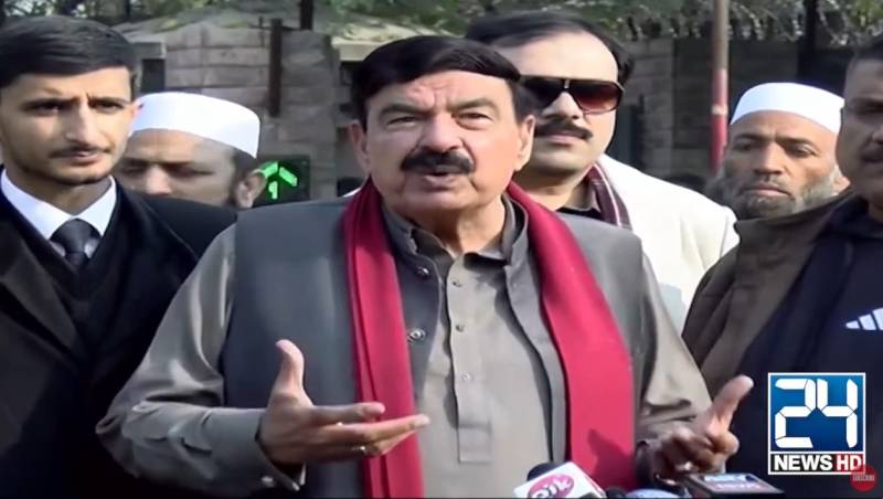 Sheikh Rashid says does not see PTI-govt talks yielding any results  