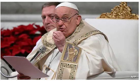 Pope's sombre message in Christmas under shadow of war