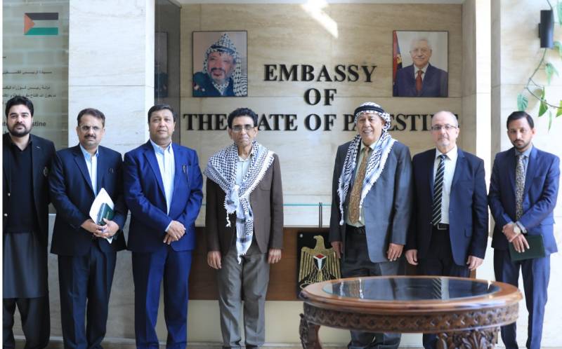 Minister for science, technology visits Palestinian Embassy to reaffirm support 