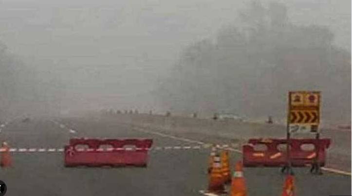 Motorways closed at various sections due to fog