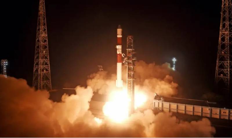 India rocket launches space-docking mission