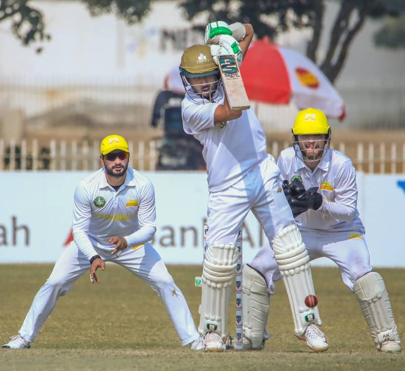 Niaz Khan’s five-for hands Peshawar first innings lead