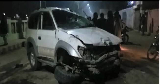 JUI leader remains unhurt in road accident in Shikarpur