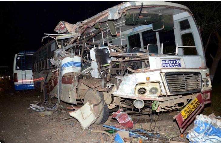 Three die in passenger buses collision in Karachi