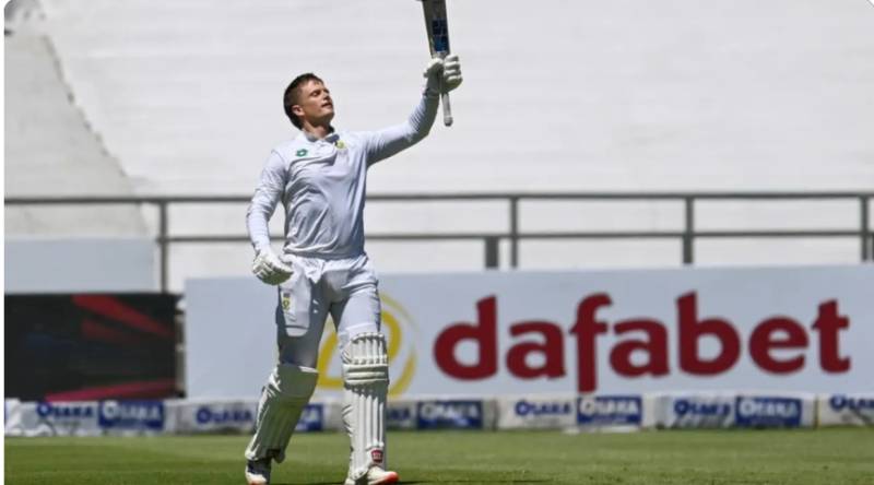 Rickelton double-century propel South Africa to 429/5 by second afternoon