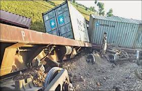 Freight train’s engine derails at Nawabshah Railway Station