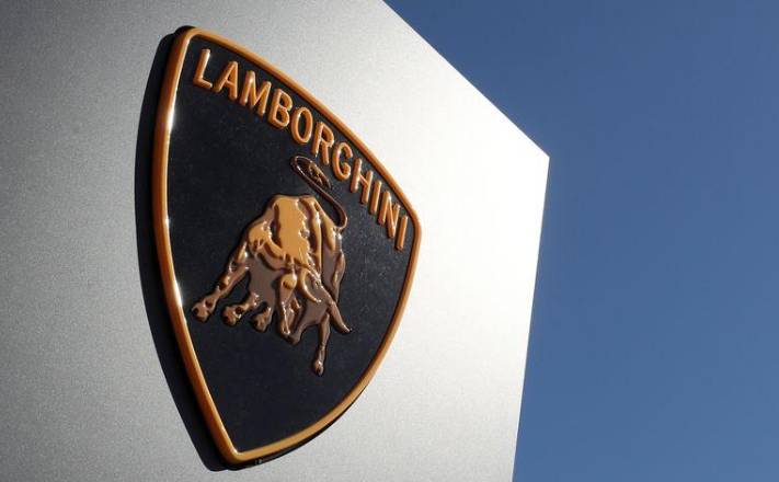 Lamborghini sets new sales record amidst hybrid push